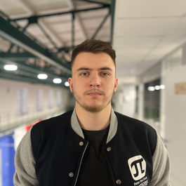 Артемий Андрианов 